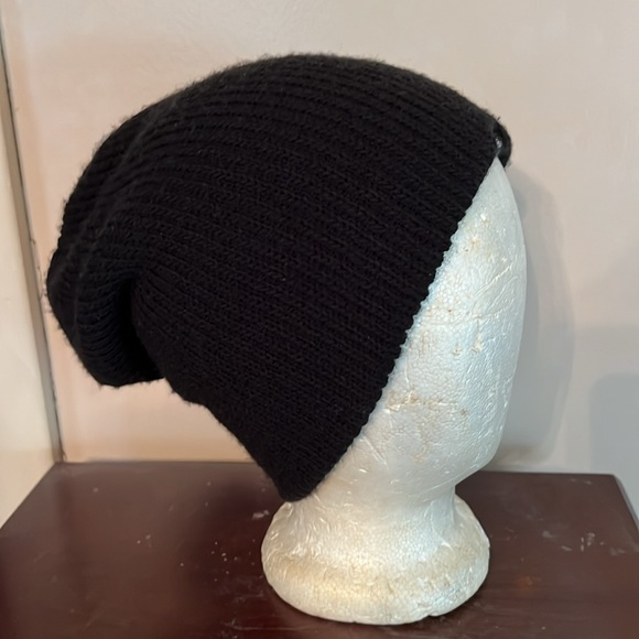 (2) Vans Knit Caps - Picture 6 of 10